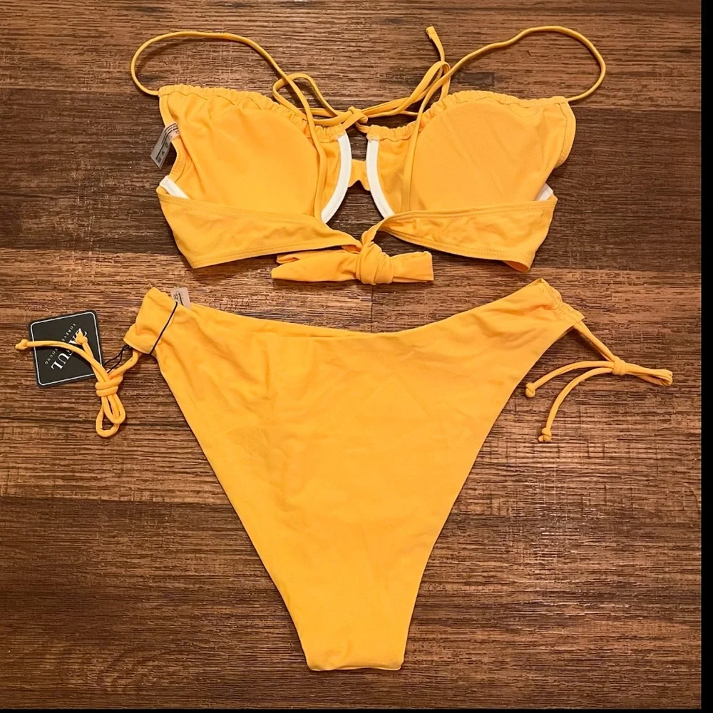 Yellow 2Pc Bikini Set Underwire Padded Top Back Cheeky Bathing Suit Sz L 8/10
